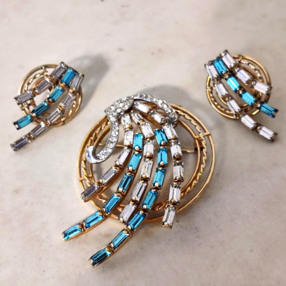 Vintage Charles Reis CRC Starburst Comet Brooch & Earrings Set